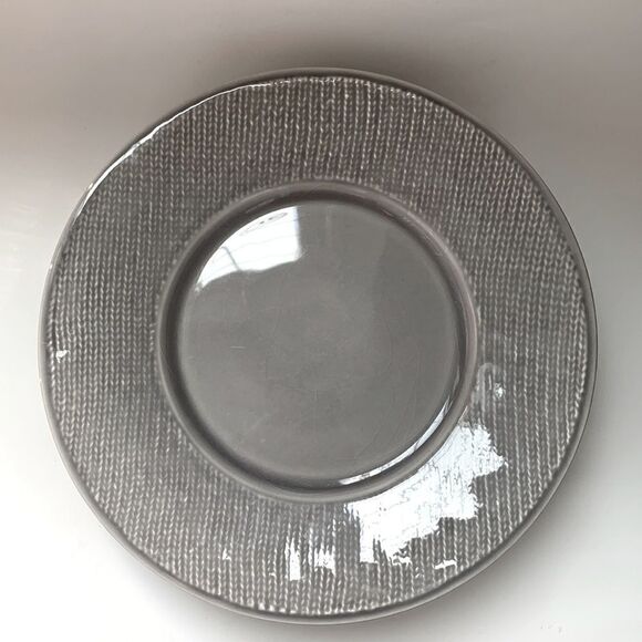 Made in Portugal Earthenware 5 Dinner Plates - Picture 2 of 15